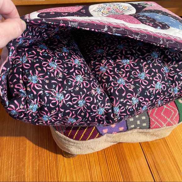 Handmade floral pillow quilt💐 - Picture 3 of 9